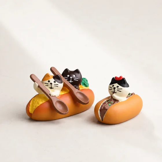 Two bread kittens