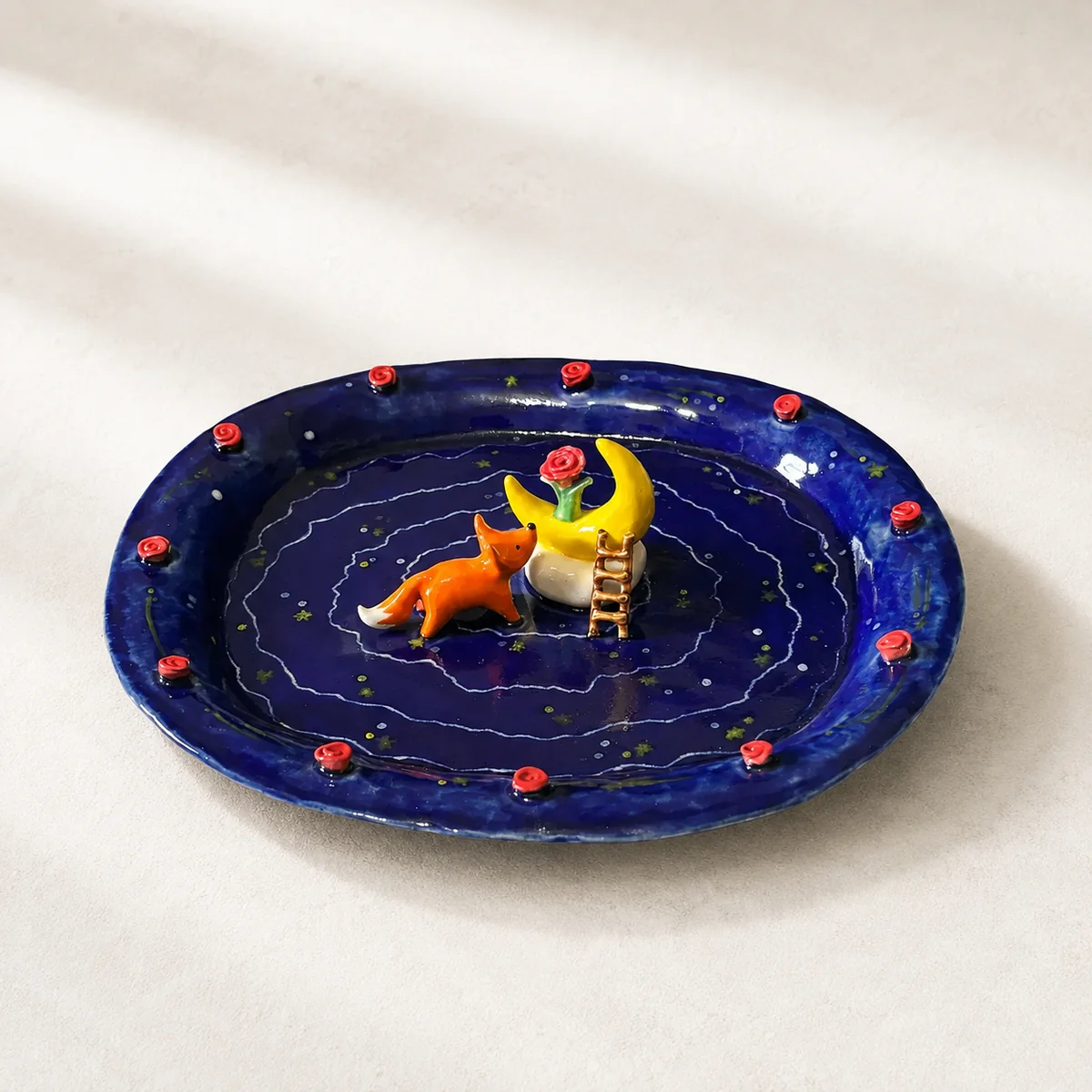 Pet Dish – Little Prince Starry Sky Series — view 5 — studio photograph