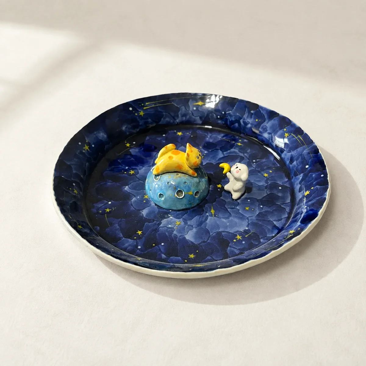Pet Dish – Little Prince Starry Sky Series — view 6 — studio photograph