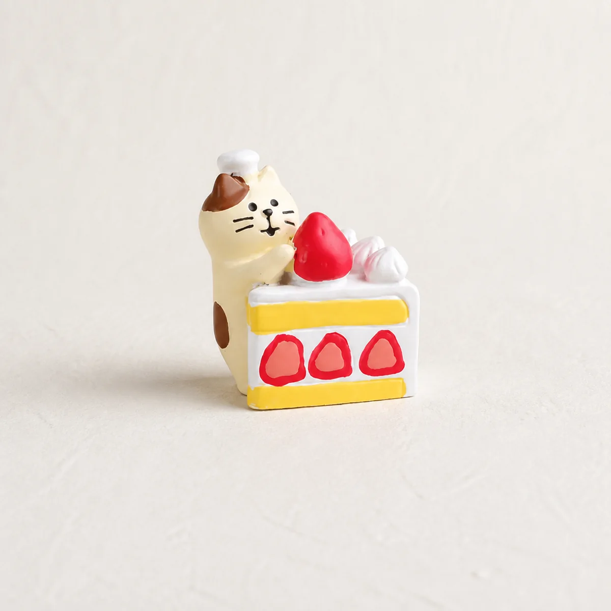 Strawberry cat series creative ornaments — view 5 — studio photograph
